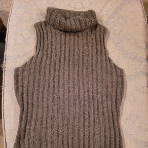 Sleeveless Inc. Turtleneck Sweater, EUC, Large
